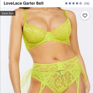 SavageXFentyLove Lace Garter&Crotchless underwear
